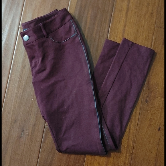 Maurices Jeggings - Picture 2 of 4